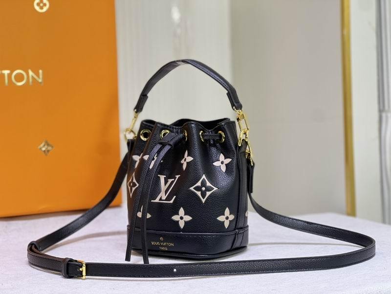 LV Handbags 61